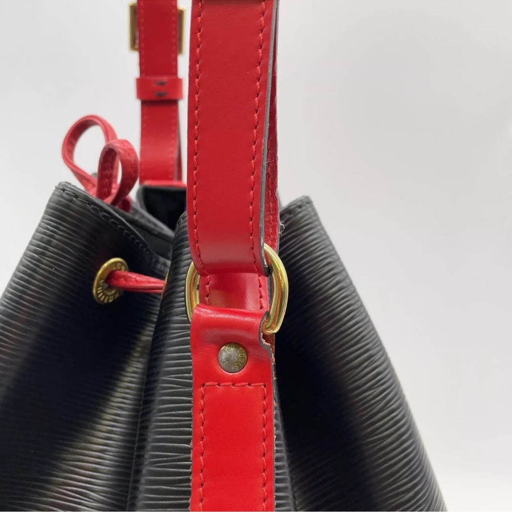 Louis Vuitton Epi Noe Noir Castilian - Picture 13 of 16